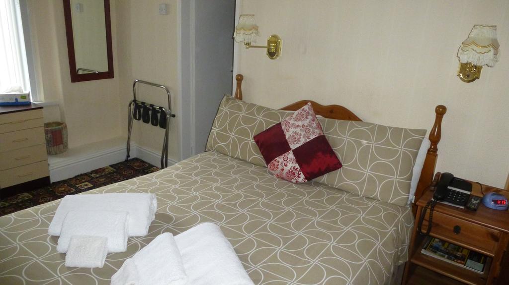 Whitehall Guest House Колвин Бэй Экстерьер фото